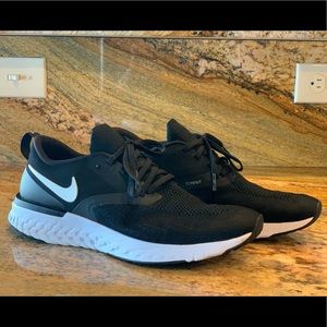 Nike Women’s Flyknit Running Shoes Odyssey 10